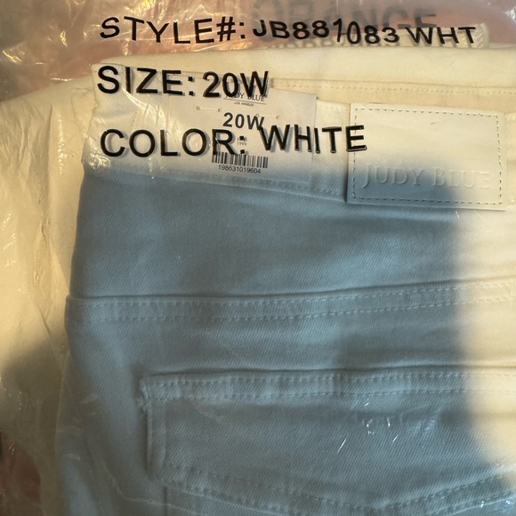 Judy Blue 20W “Aruroa Weekender”White Denim Pants - Picture 11 of 13